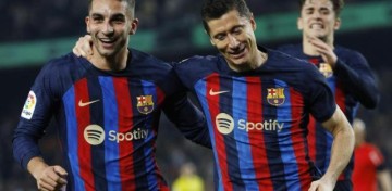 u球体育直播-“废人”费兰突成最佳，哈维有资本变阵三前锋打曼联